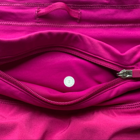 lululemon ripened raspberry MR short 4” - Picture 4 of 5